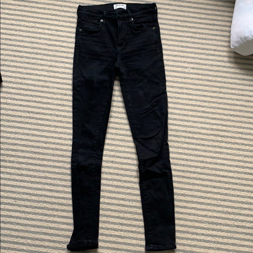 Black skinny jeans